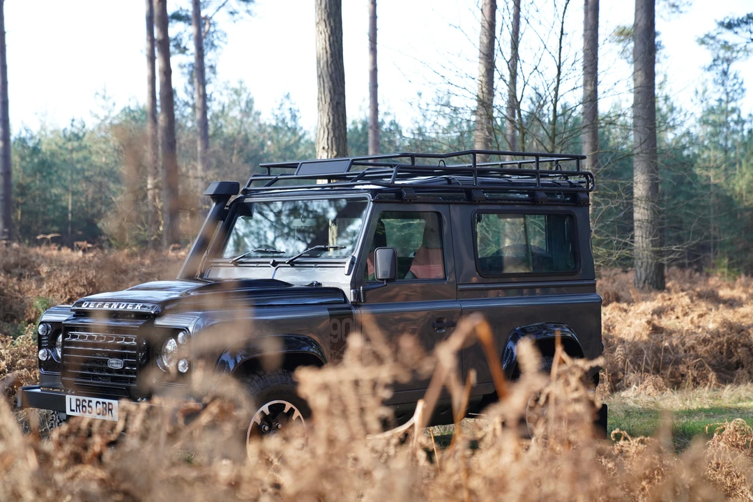 2016 Land Rover Defender 110 - Image 30 of 31