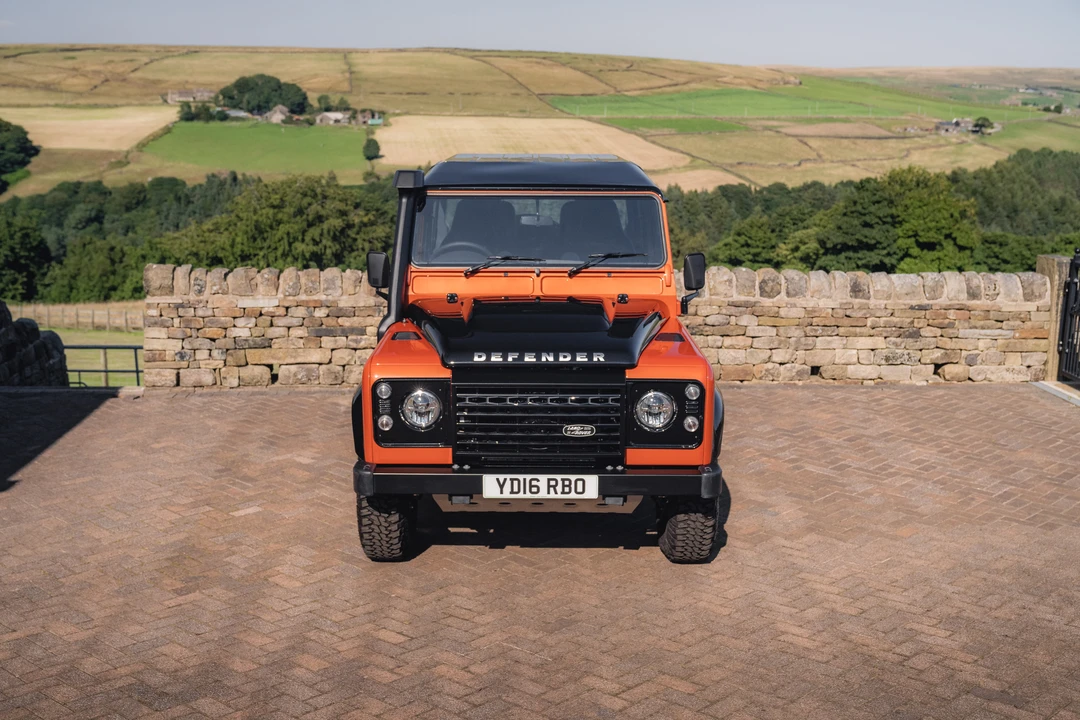 2016 Land Rover Defender 90 - Image 18 of 31