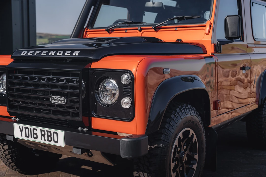 2016 Land Rover Defender 90 - Image 22 of 31