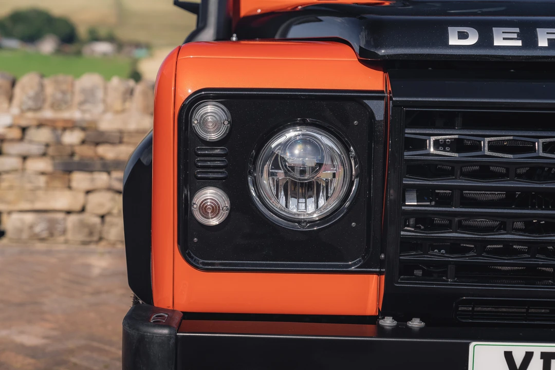 2016 Land Rover Defender 90 - Image 28 of 31