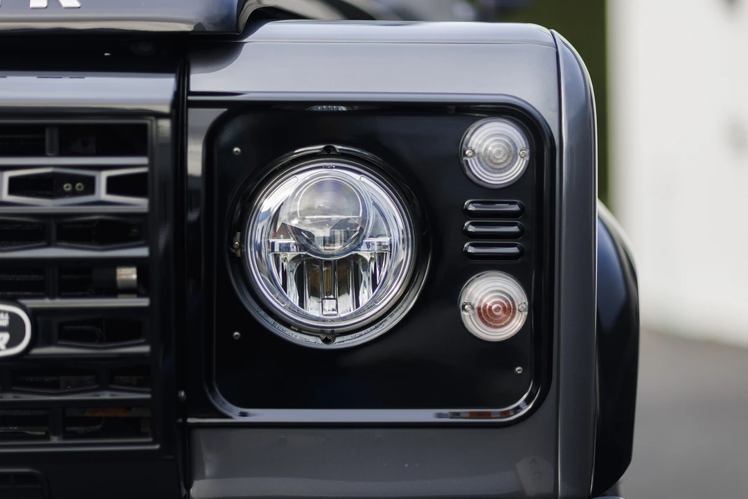 2016 Land Rover Defender 90 - Image 22 of 31