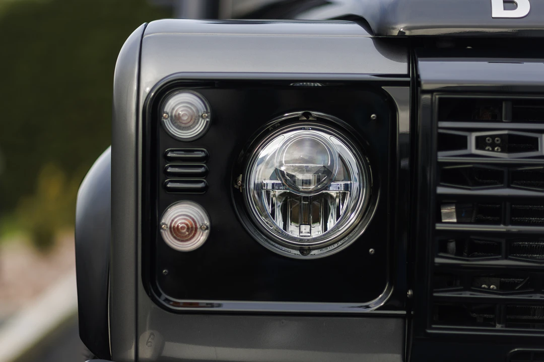 2016 Land Rover Defender 90 - Image 23 of 31