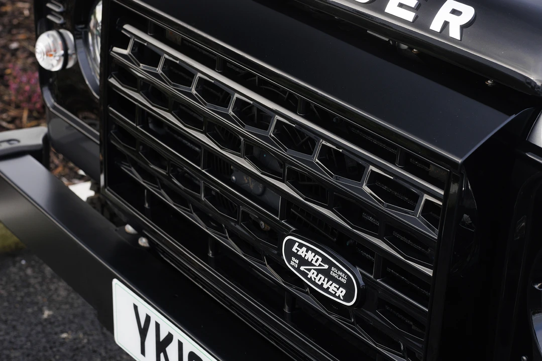 2016 Land Rover Defender 90 - Image 28 of 31