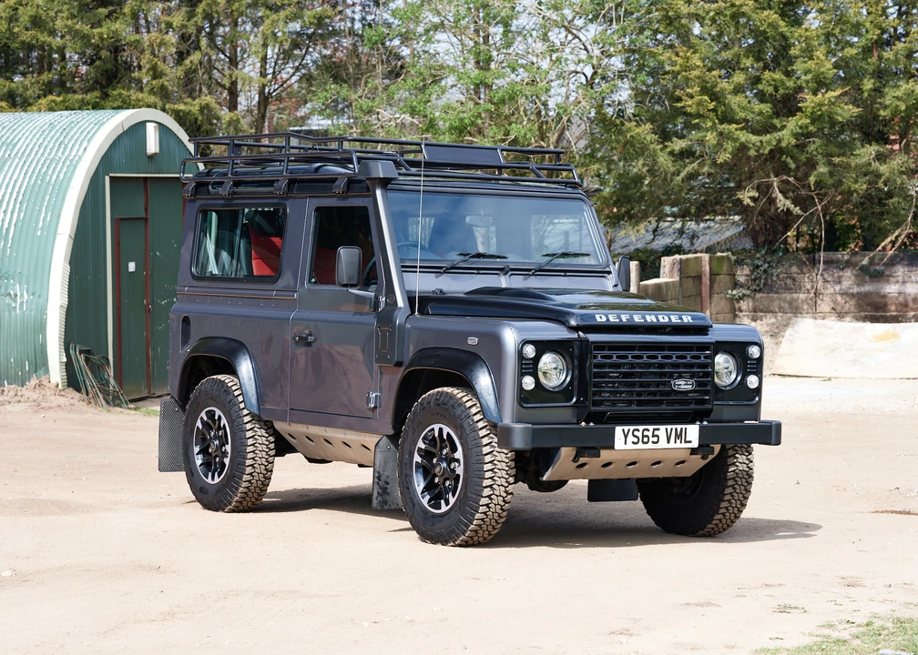 2016 Land Rover Defender 90 - Image 26 of 31