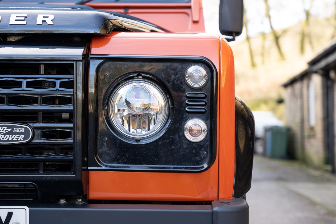 2016 Land Rover Defender 90 - Image 26 of 31