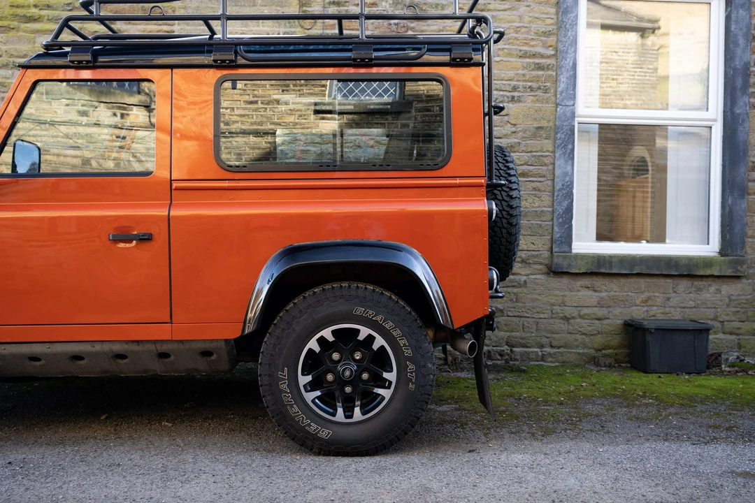 2016 Land Rover Defender 90 - Image 29 of 31