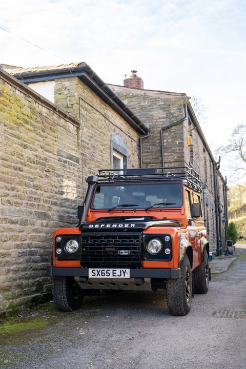 2016 Land Rover Defender 90 - Image 8 of 31