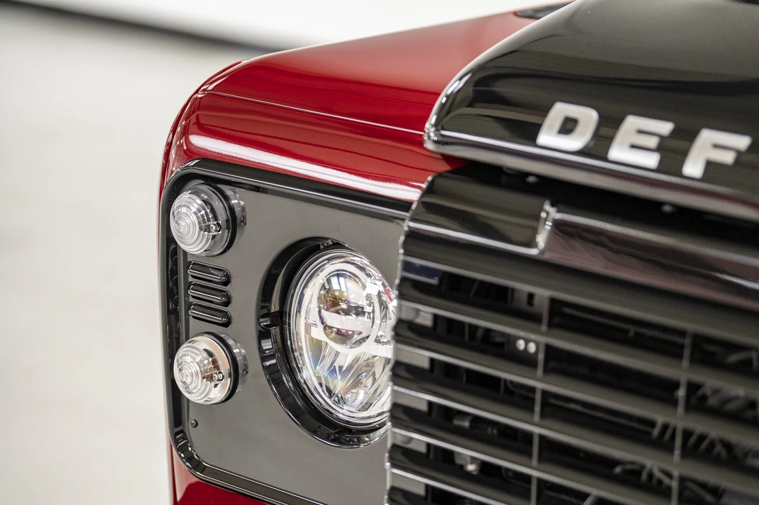 2016 Land Rover Defender 90 - Image 19 of 31