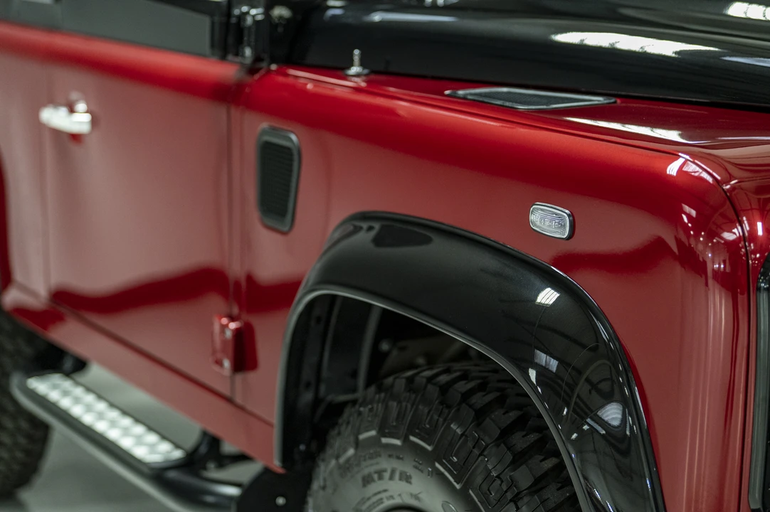 2016 Land Rover Defender 90 - Image 23 of 31