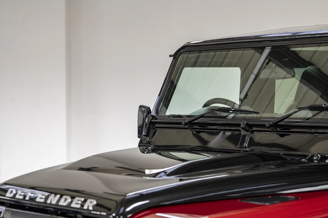 2016 Land Rover Defender 90 - Image 29 of 31