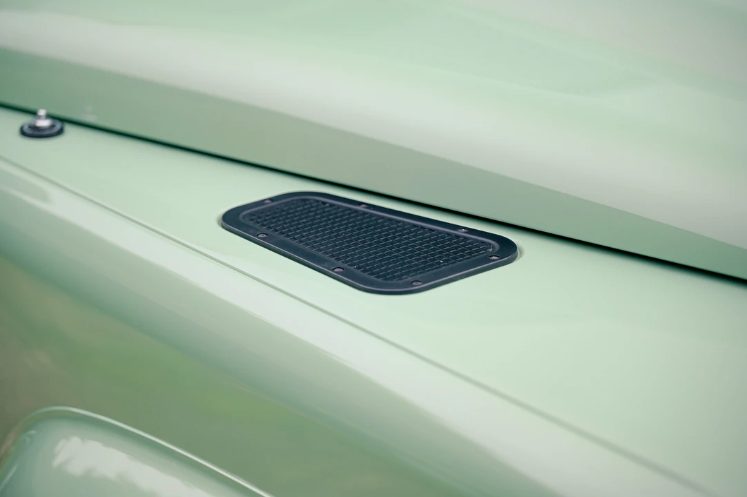 2016 Land Rover Defender 90 - Image 27 of 31