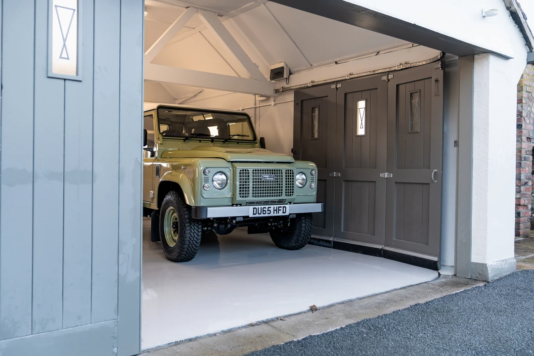2016 Land Rover Defender 90 - Image 18 of 31