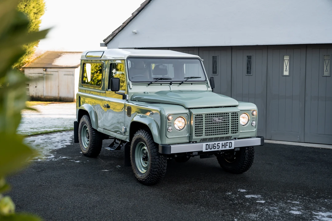 2016 Land Rover Defender 90 - Image 12 of 31