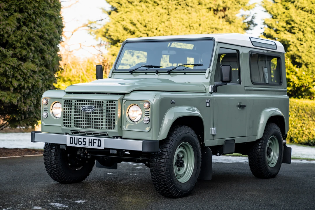 2016 Land Rover Defender 90 - Image 22 of 31