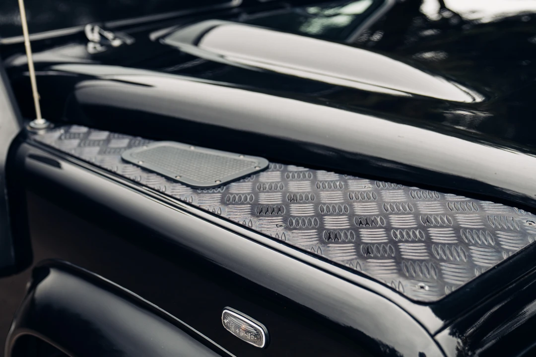 2016 Land Rover Defender 90 - Image 20 of 31