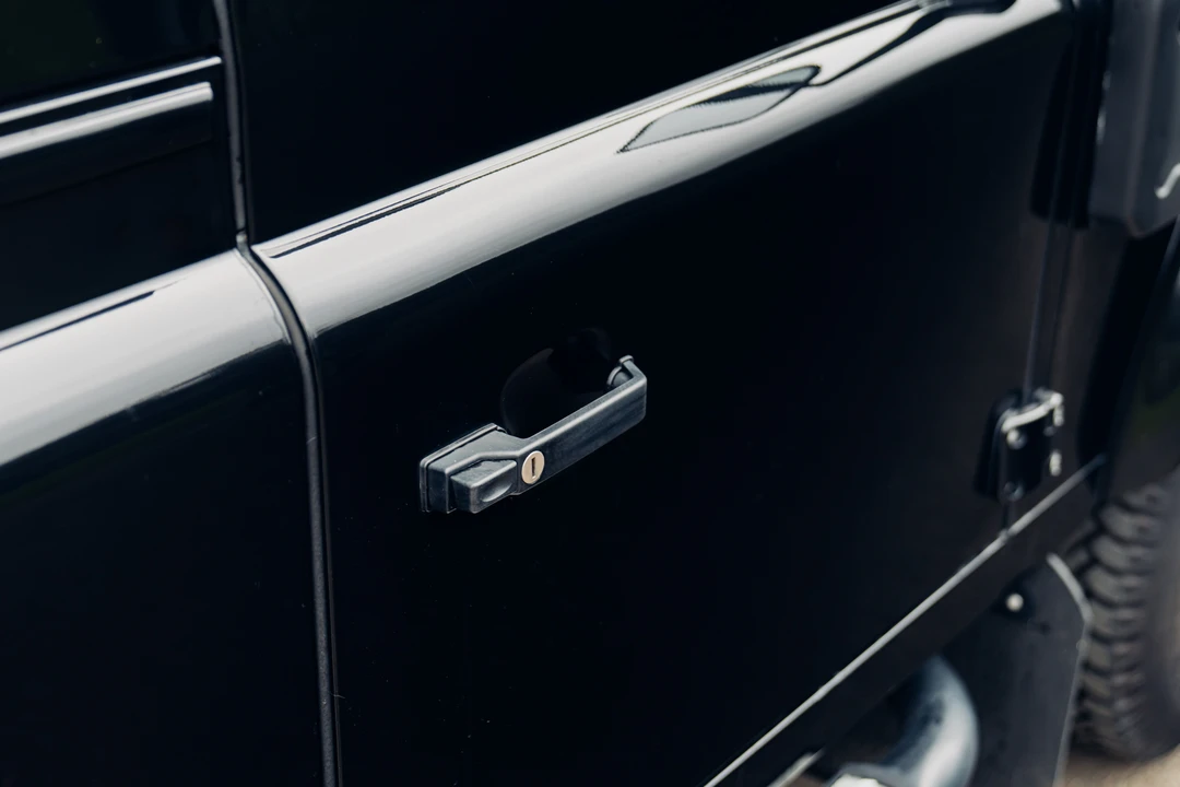 2016 Land Rover Defender 90 - Image 23 of 31