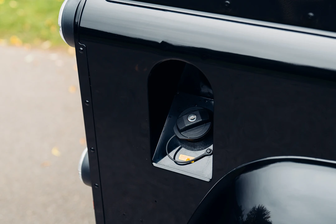 2016 Land Rover Defender 90 - Image 24 of 31