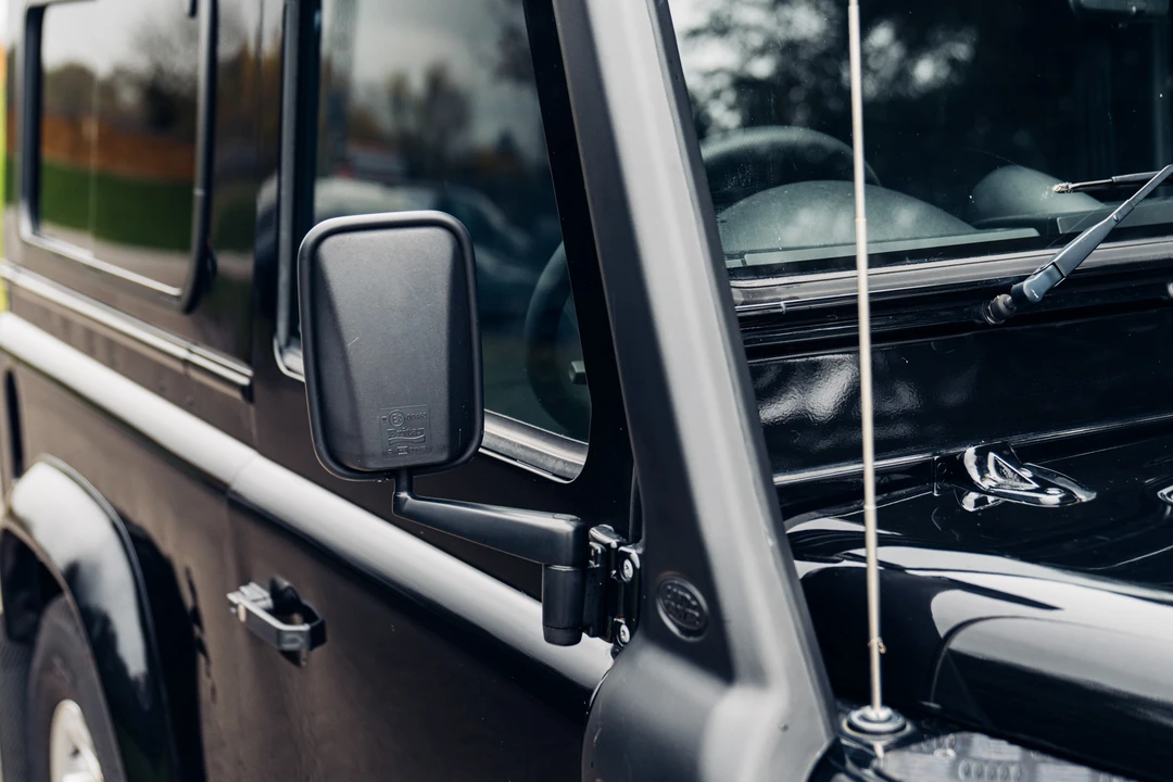 2016 Land Rover Defender 90 - Image 28 of 31