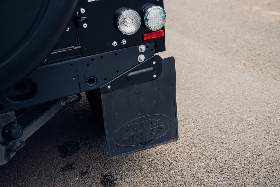 2016 Land Rover Defender 90 - Image 30 of 31