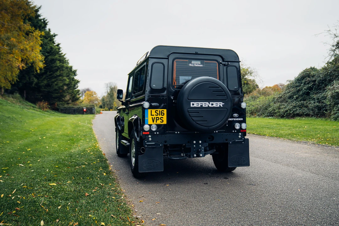 2016 Land Rover Defender 90 - Image 12 of 31
