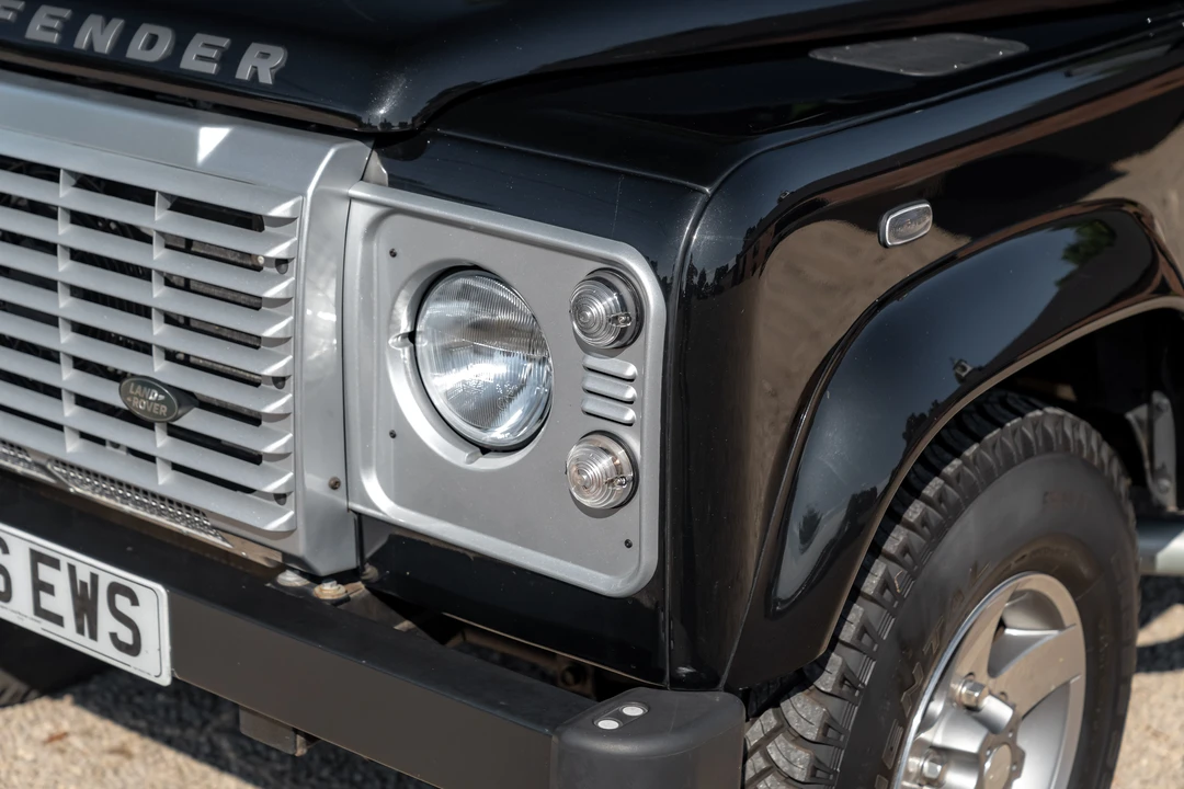 2016 Land Rover Defender 90 - Image 20 of 31