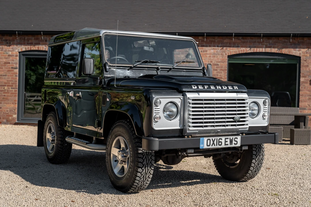 2016 Land Rover Defender 90 - Image 21 of 31
