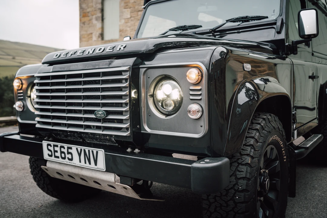 2016 Land Rover Defender 90 - Image 18 of 31