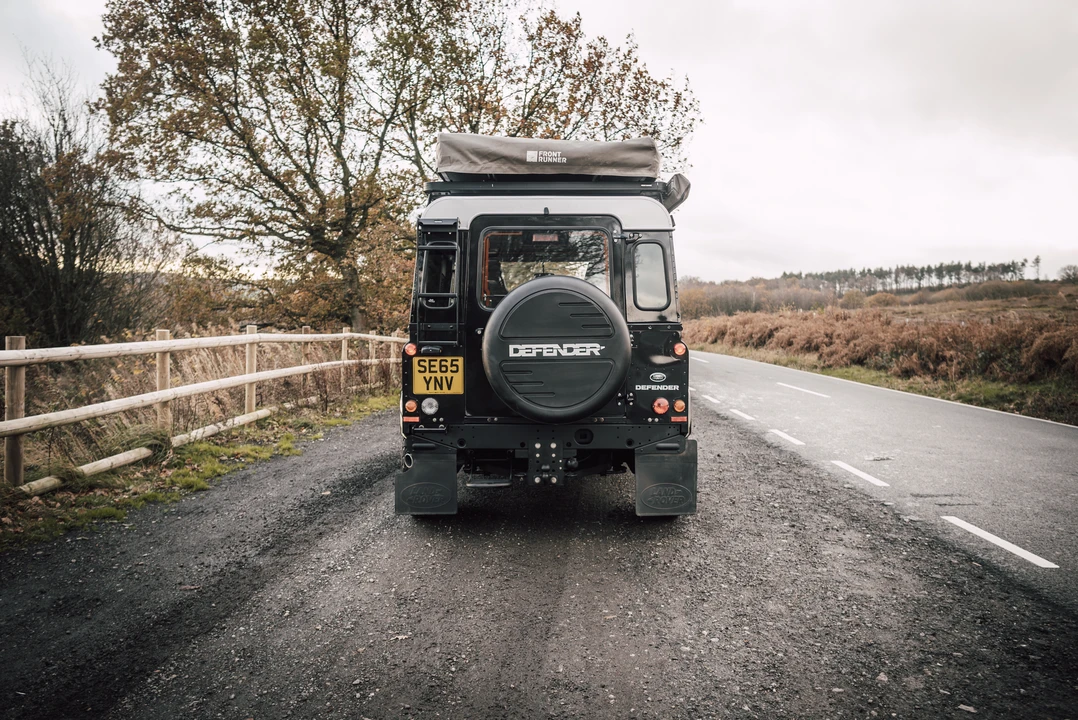 2016 Land Rover Defender 90 - Image 7 of 31