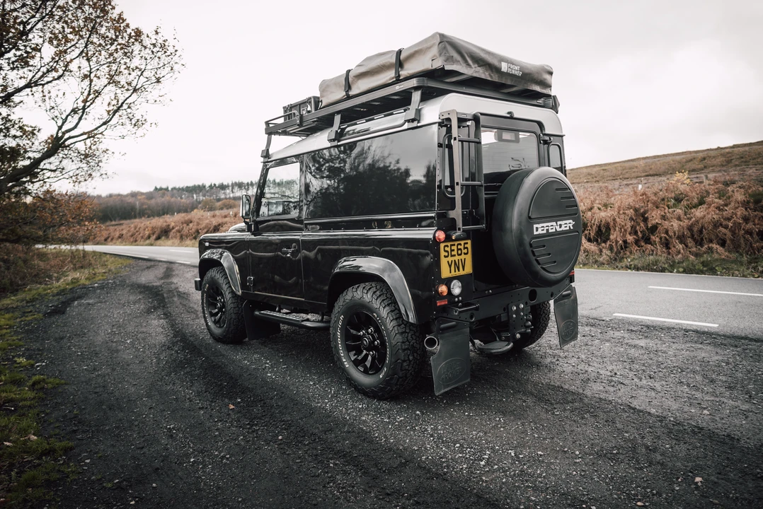 2016 Land Rover Defender 90 - Image 8 of 31