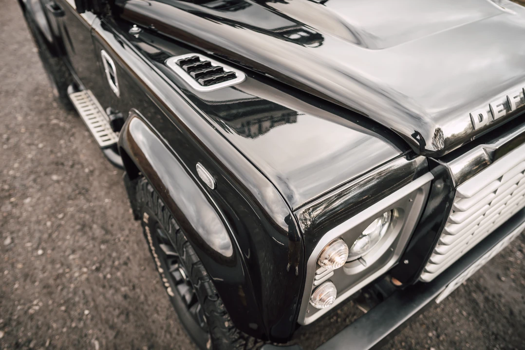 2016 Land Rover Defender 90 - Image 25 of 31