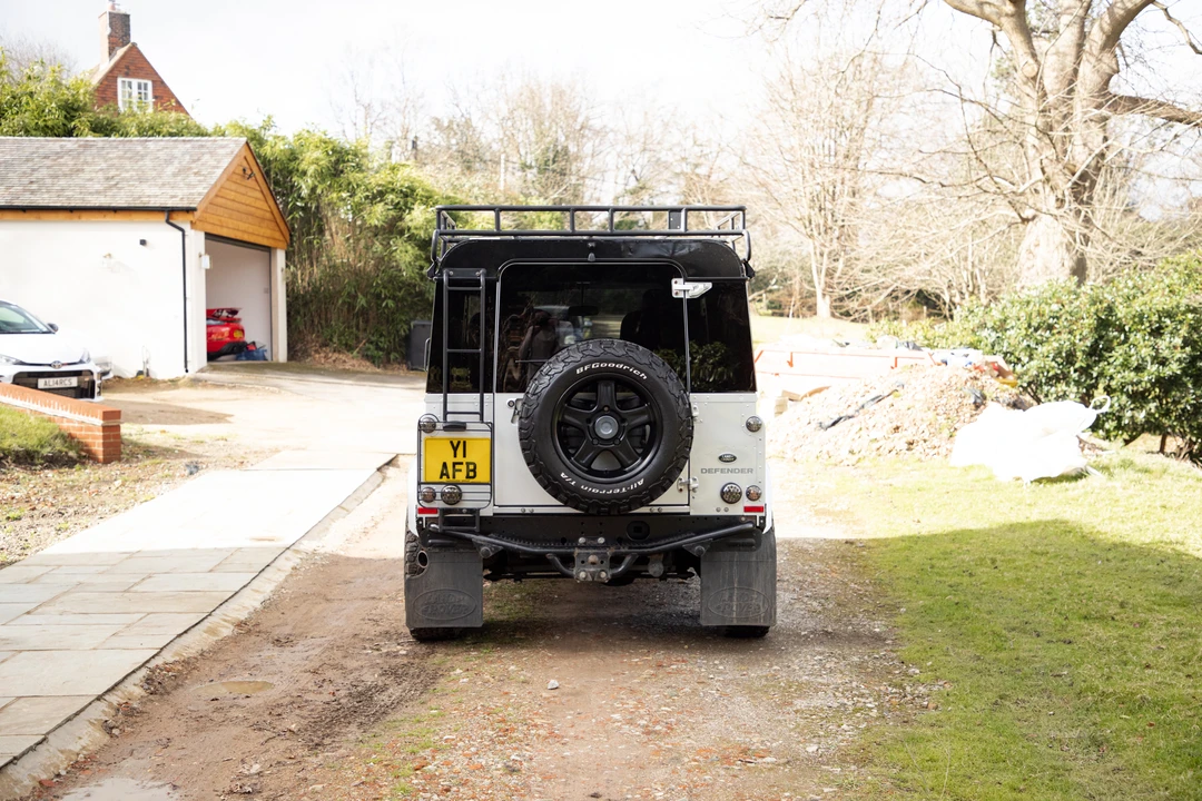 2016 Land Rover Defender 90 - Image 7 of 31