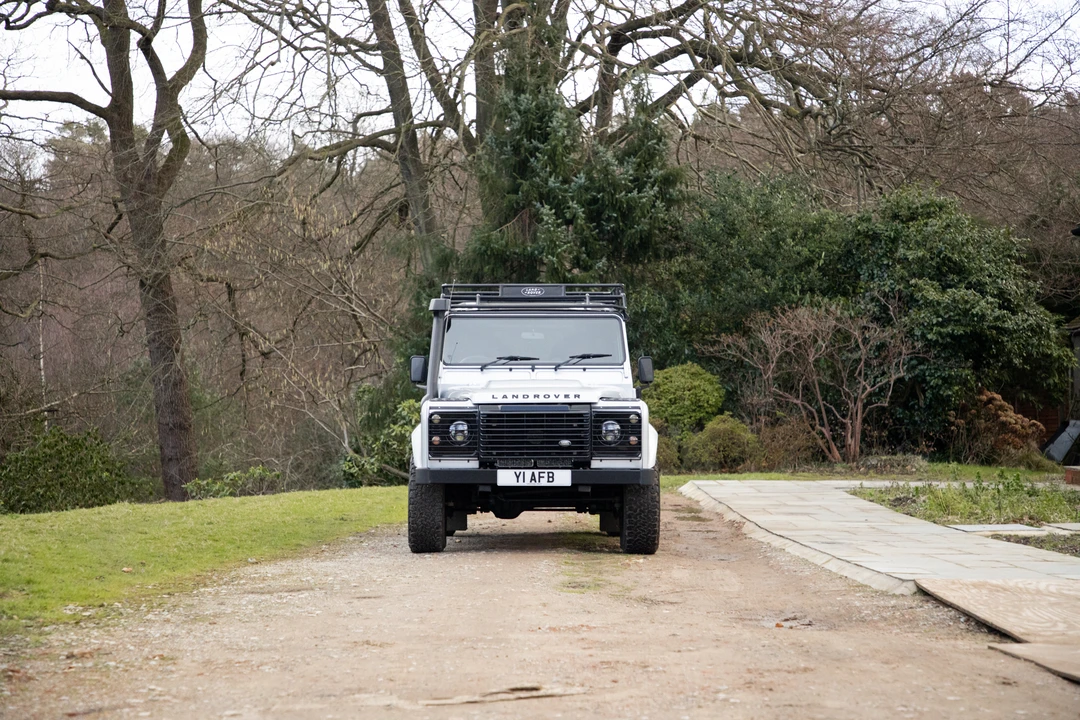 2016 Land Rover Defender 90 - Image 18 of 31