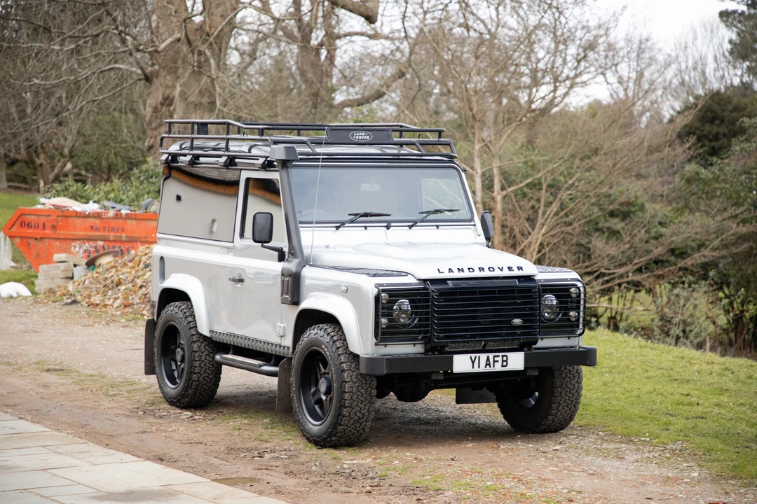 2016 Land Rover Defender 90 - Image 17 of 31
