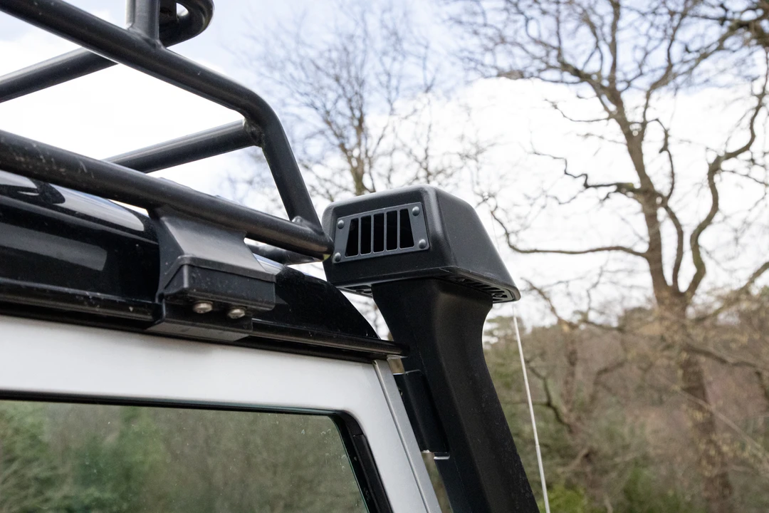 2016 Land Rover Defender 90 - Image 22 of 31