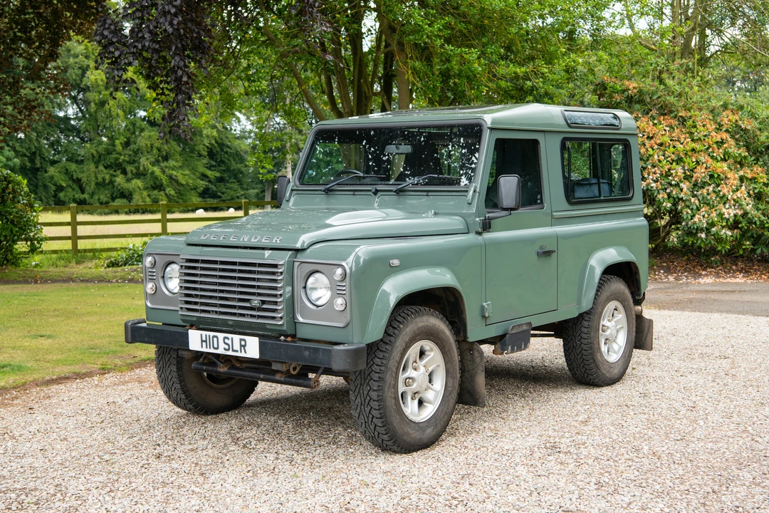 2016 Land Rover Defender 90 - Image 20 of 31