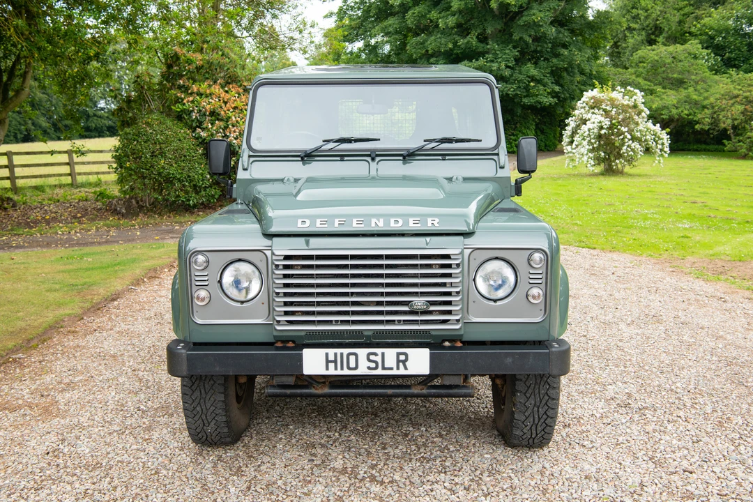 2016 Land Rover Defender 90 - Image 3 of 31