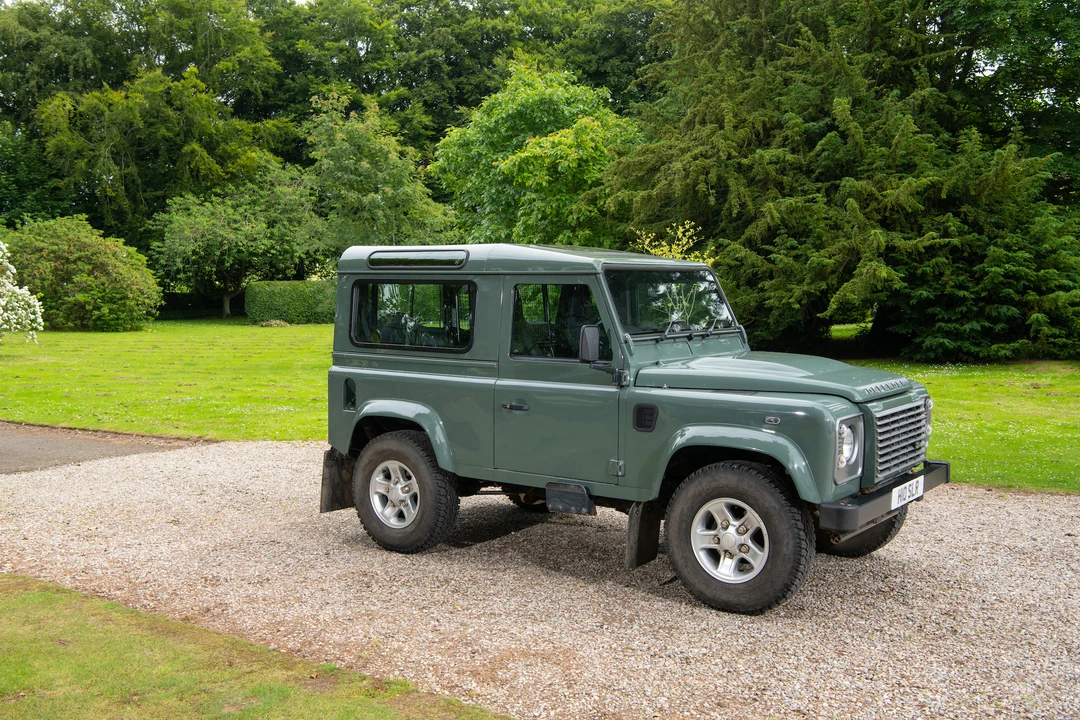 2016 Land Rover Defender 90 - Image 23 of 31