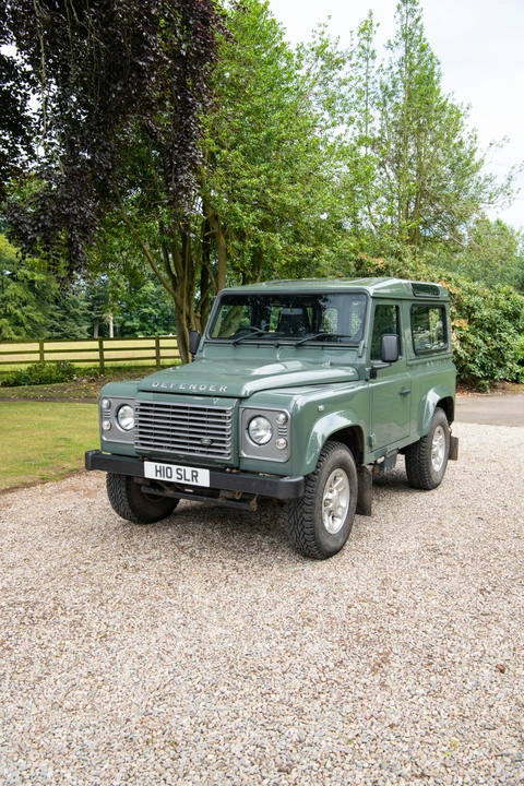 2016 Land Rover Defender 90 - Image 26 of 31