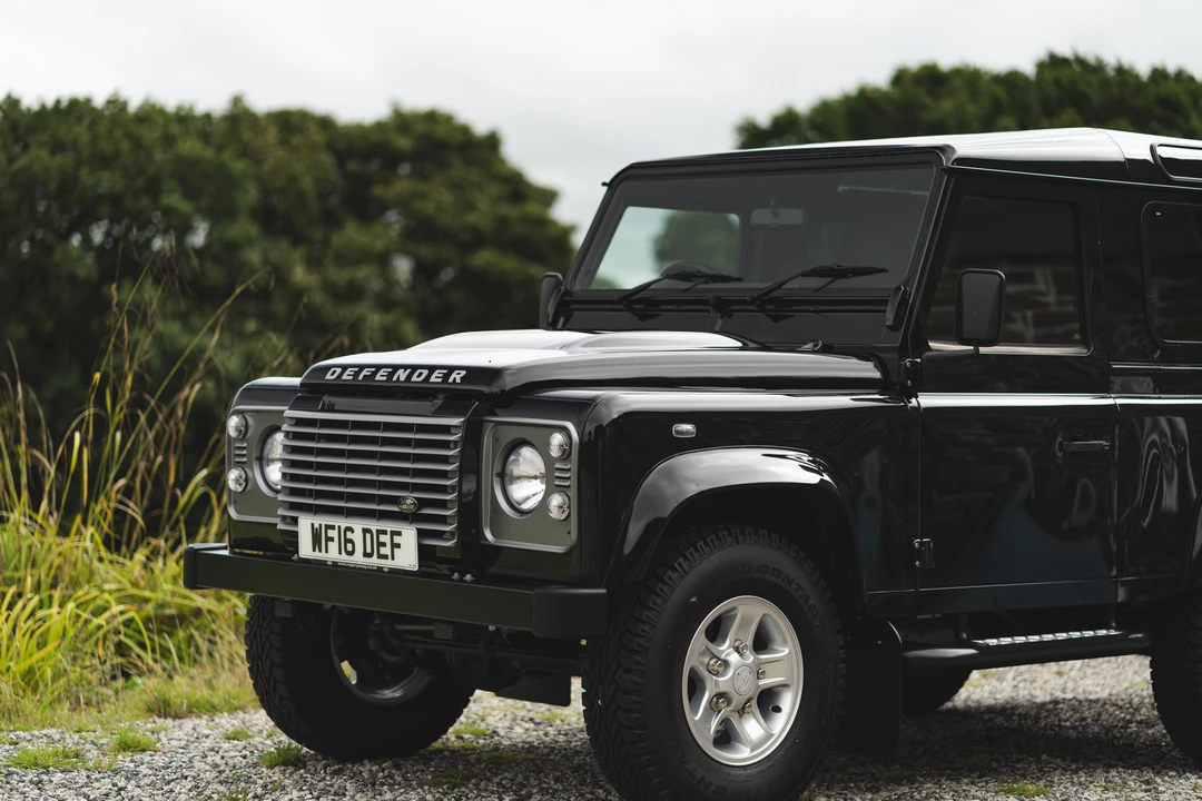2016 Land Rover Defender 90 - Image 29 of 31