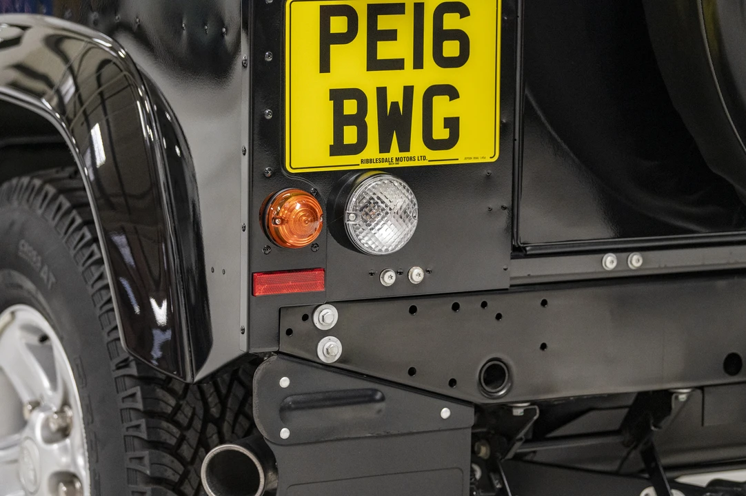 2016 Land Rover Defender 90 - Image 30 of 31
