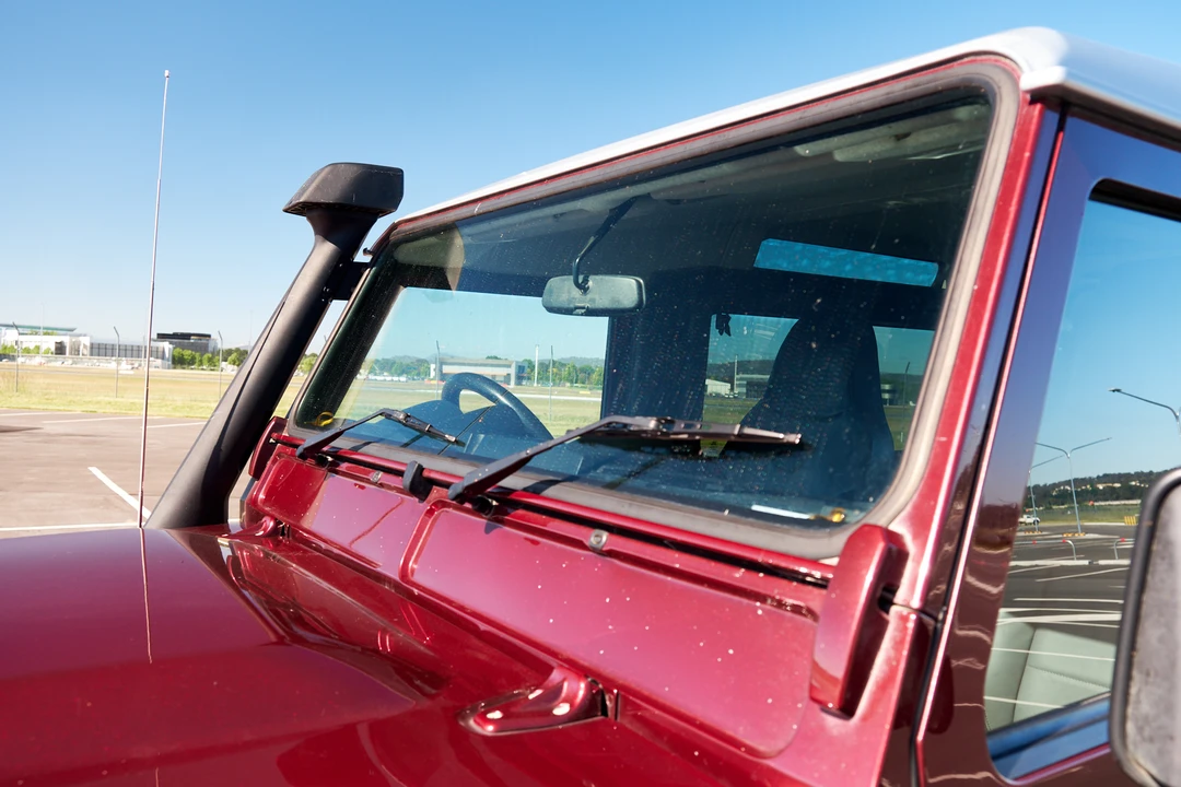 2016 Land Rover Defender 90 - Image 23 of 31