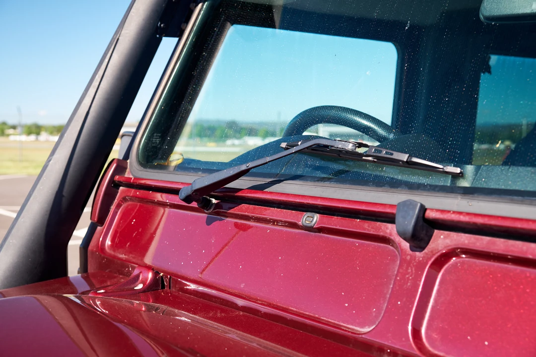 2016 Land Rover Defender 90 - Image 22 of 31
