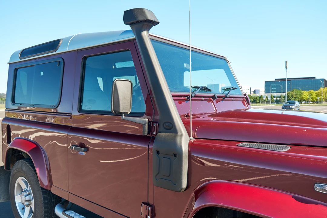 2016 Land Rover Defender 90 - Image 21 of 31