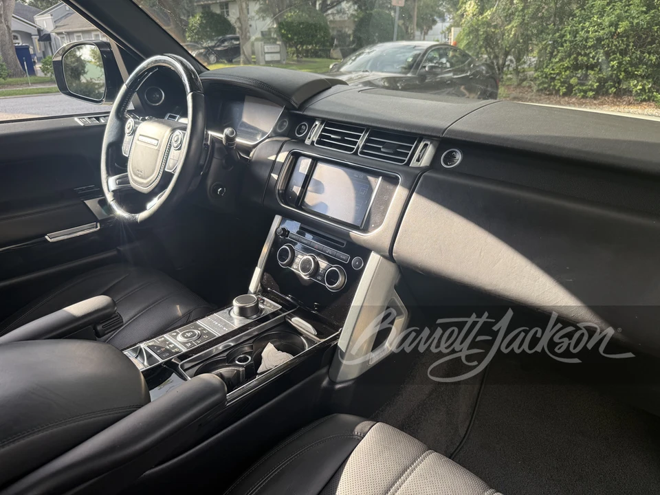 2016 Land Rover Range Rover L405 - Image 17 of 31