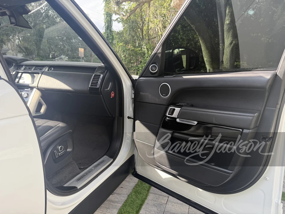 2016 Land Rover Range Rover L405 - Image 19 of 31