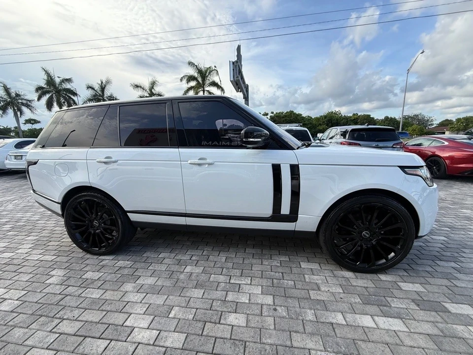 2016 Land Rover Range Rover L405 - Image 5 of 21