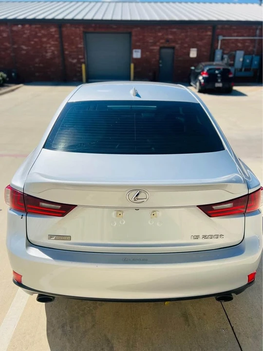 2016 Lexus IS 3rd Gen - Image 4 of 7