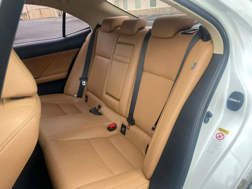 2016 Lexus IS 3rd Gen - Image 9 of 10