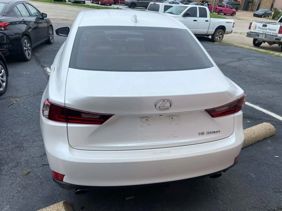 2016 Lexus IS 3rd Gen - Image 5 of 10
