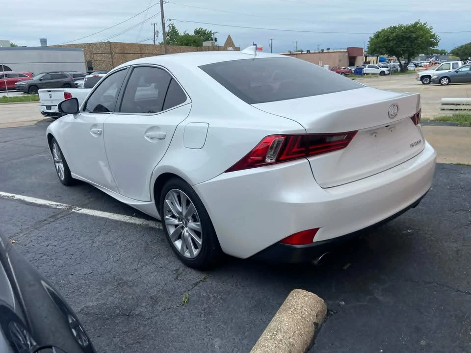 2016 Lexus IS 3rd Gen - Image 6 of 10